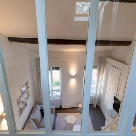 Be My Home - L'Intrepide Apartment