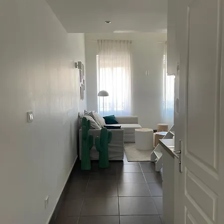 Apartment Be My Home - L'Intrepide *